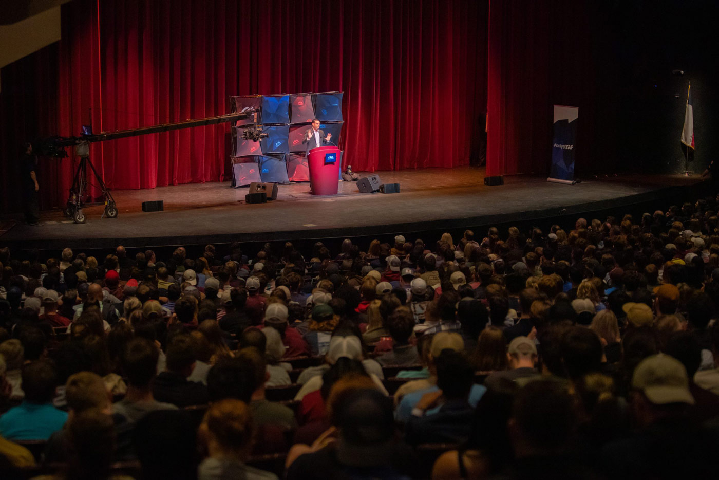 Live Lecture - Live Switching, Live Streaming